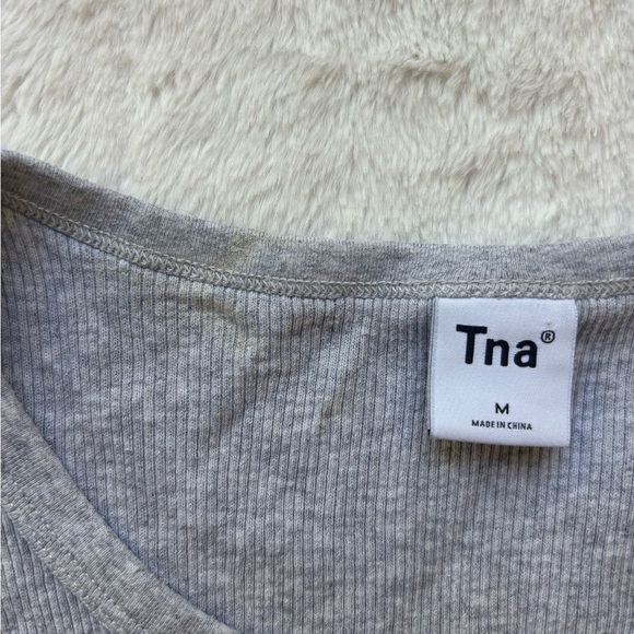 TNA Heather Gray Ribbed Tank Top - Picture 3 of 4